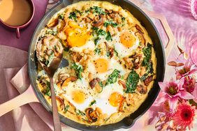 Skillet-Baked-Eggs-White-Beans-Mushrooms