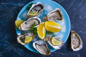 8-healthy-foods-high-in-omega-3-fats-realsimple-GettyImages-1366303674