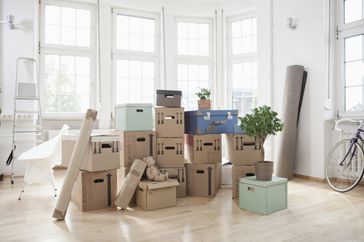 moving-packing-tips: cardboard packing boxes