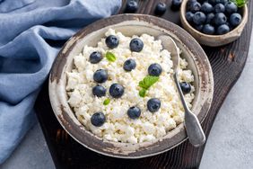 probiotic-foods-GettyImages-1194277659