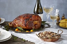 thanksgiving-wine-pairingsGettyImages-522103908